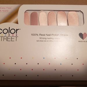 Color Street Set- New- At the Plaza